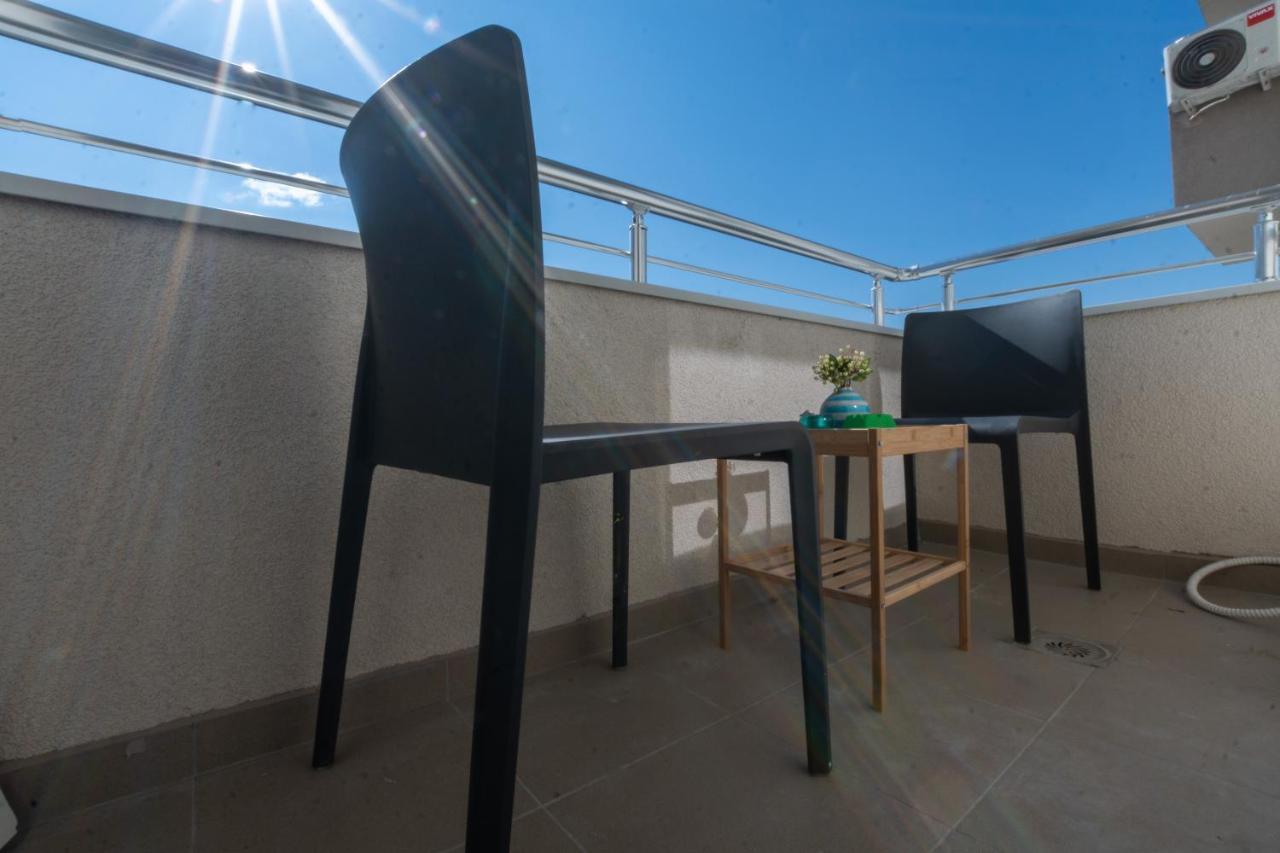 • Charming ǀ Near City Mall ǀ 1Br • Apartamento Skopie Exterior foto
